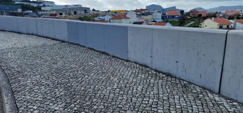 Continuamos o "combate" contra o vandalismo do espaço público - Muro da Ponte Dr. Luís Lázaro Zamenhof