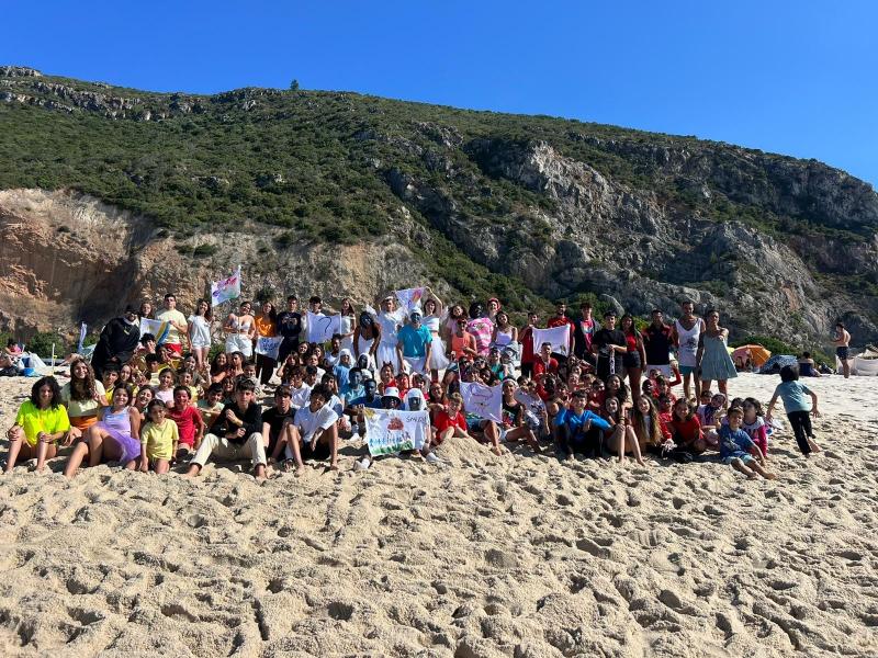 Passeio até à praia da Figueirinhado 2°Turno -  Colónia de Férias "Animar Cacém e São Marcos".