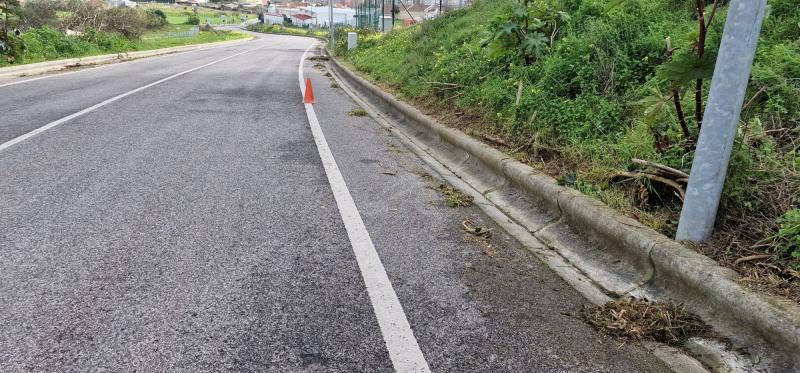 Espaço Público - Limpeza bermas e valetas