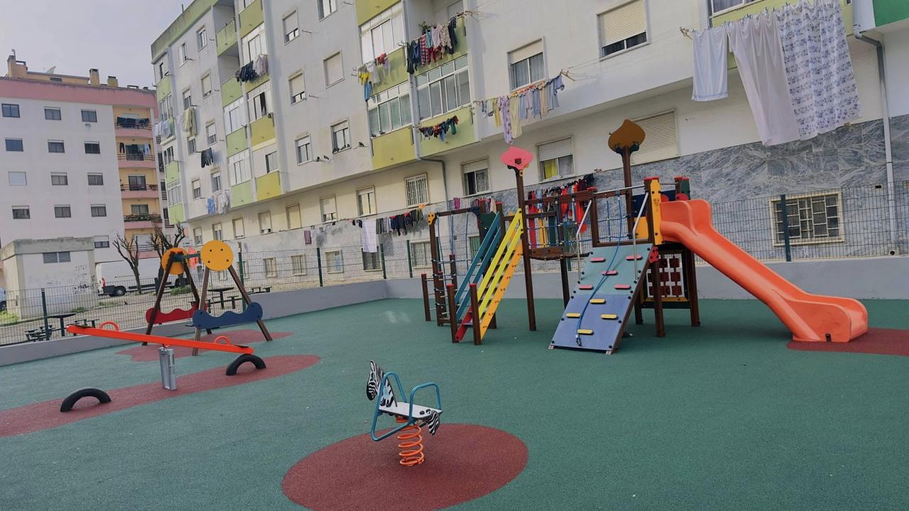 Espaço Público | Parque Infantil - Rua Circular da Rainha Santa Isabel