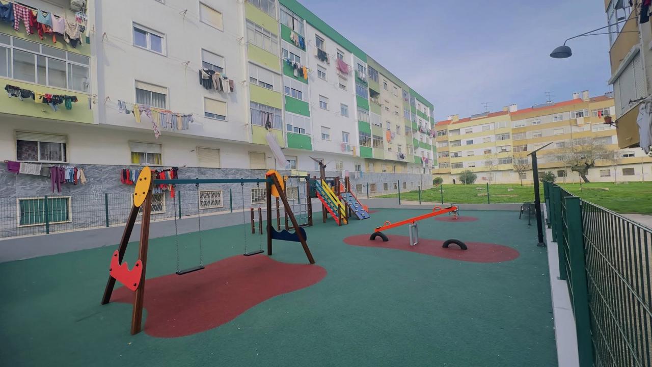 Espaço Público | Parque Infantil - Rua Circular da Rainha Santa Isabel