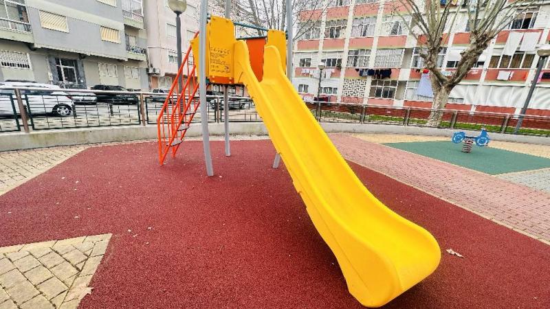 Espaço Público | Parque Infantil de Vale Mourão no Cacém