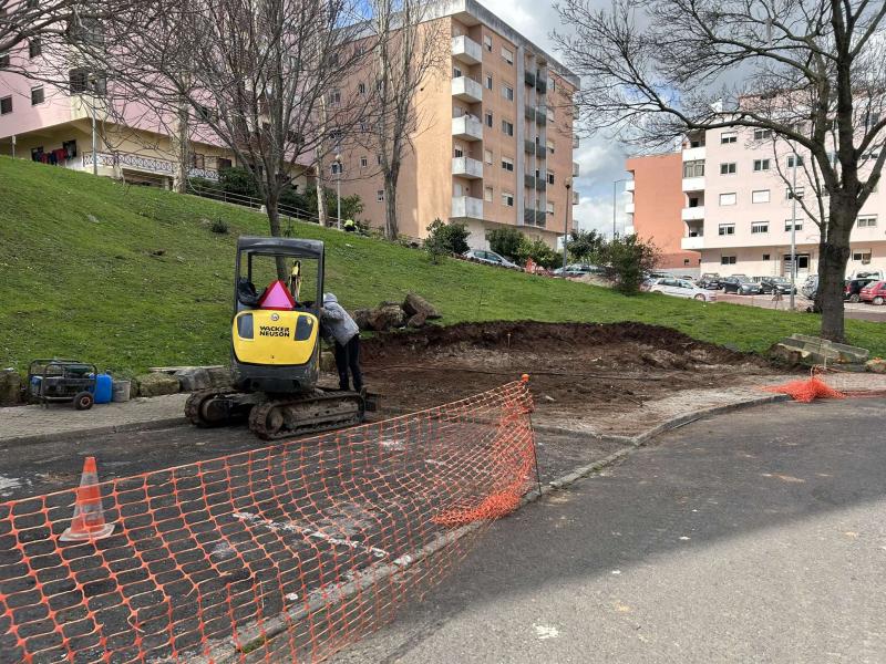 Espaço Público - Criação de novos lugares de estacionamento na Rua Cidade de São Paulo em São Marcos