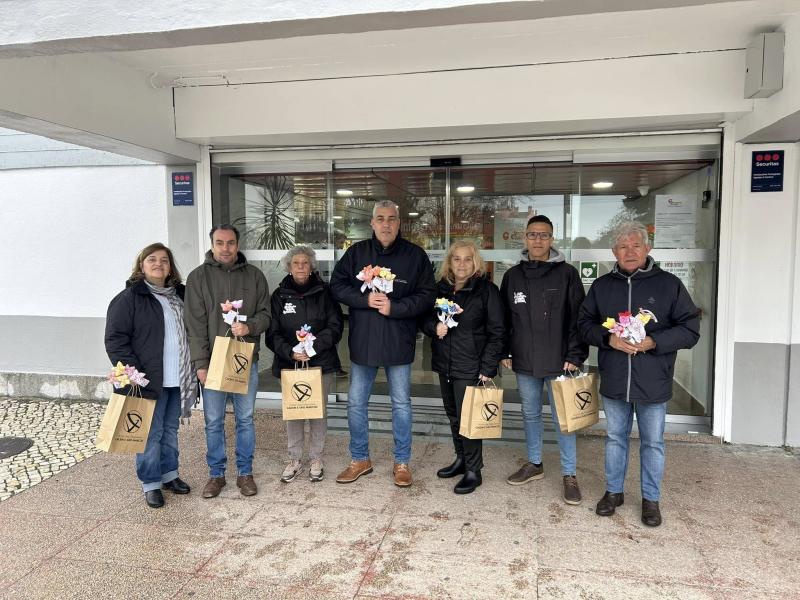 Dia das Mulheres assinalado com entrega de flores