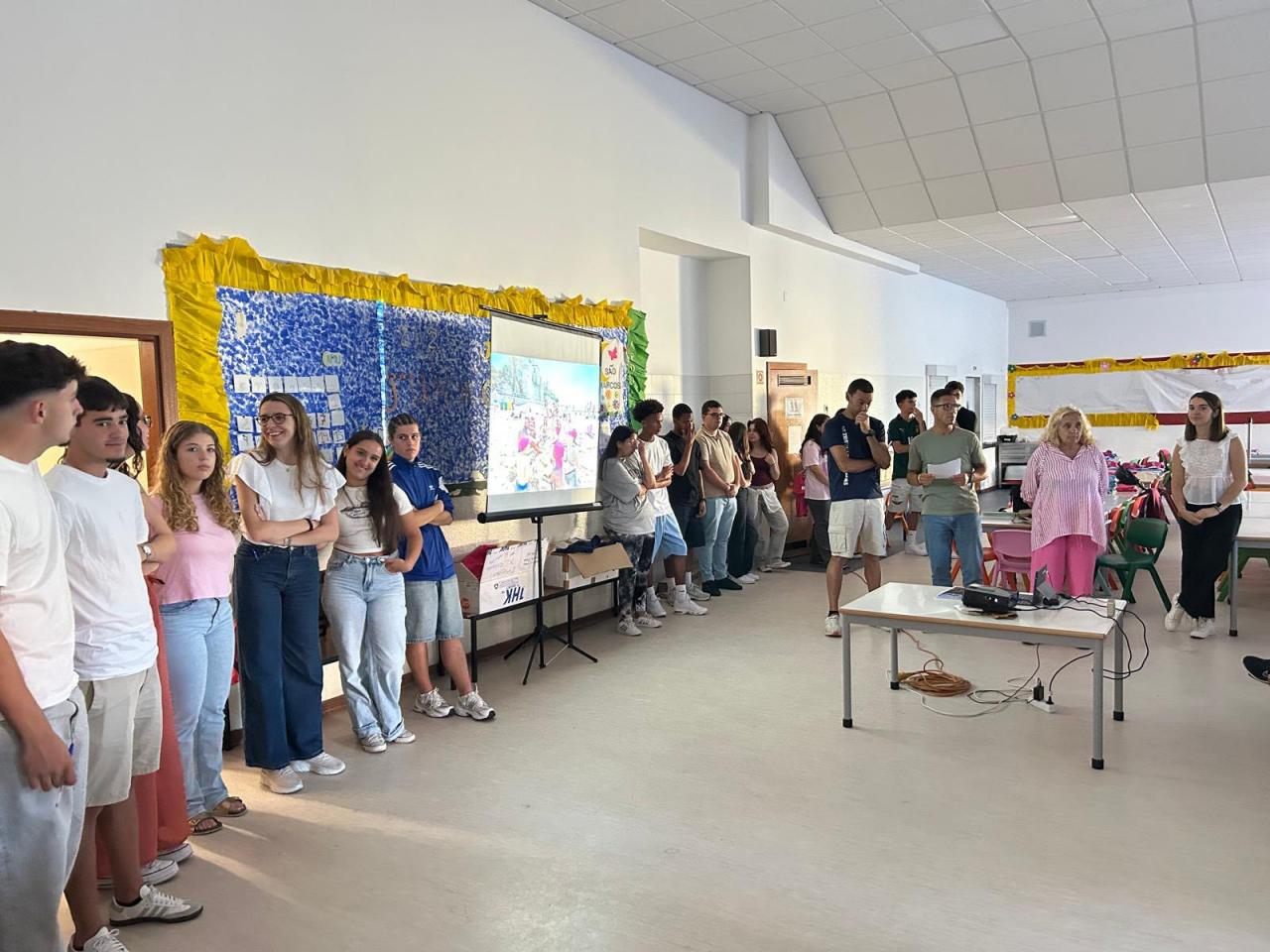 Reunião com Encarregados de Educação - Campo de Férias de Verão "Animar Cacém e São Marcos" Reunião com Encarregados de Educação - Campo de Férias de Verão "Animar Cacém e São Marcos"