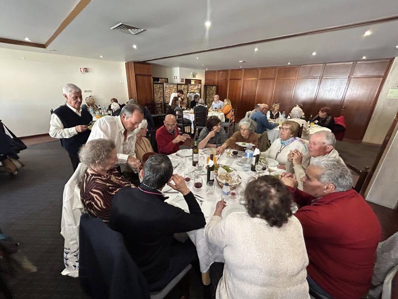Os seniores da freguesia viveram um dia muito especial numa visita cultural a Alcobaça.