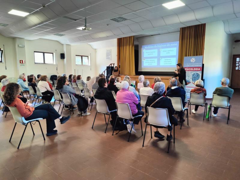 CAFÉ COM SAU(DA)DE - Sessões para a população sénior