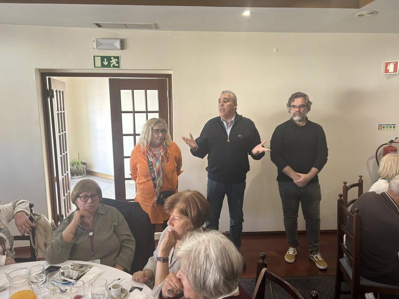 Os seniores da freguesia viveram um dia muito especial numa visita cultural a Alcobaça.