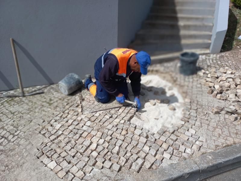 Manutenção do Espaço Público em curso!