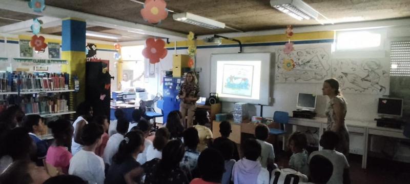 Educar é também proteger Educar é também proteger