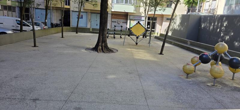 Parques infantis - Manutenção e limpeza Parques infantis - Manutenção e limpeza