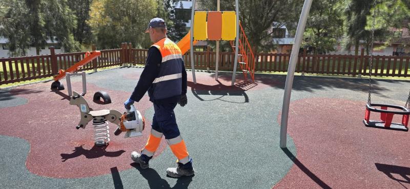 Parques infantis - Manutenção e limpeza Parques infantis - Manutenção e limpeza