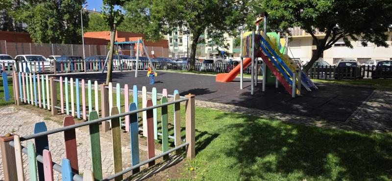 Parques infantis - Manutenção e limpeza Parques infantis - Manutenção e limpeza