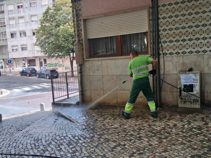 Espaço Público - Limpeza Urbana Espaço Público - Limpeza Urbana